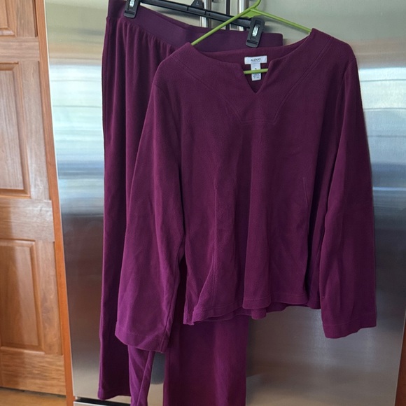 Alfani Other - Alfani Velour Burgundy/Purple Lounge Set